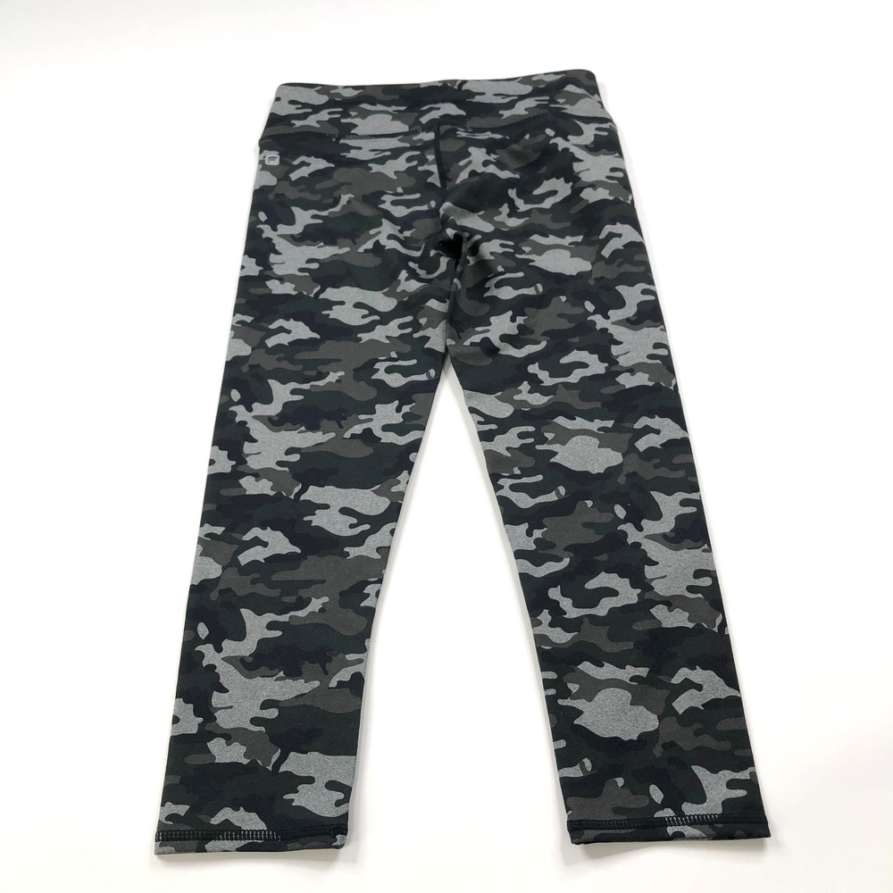 Fabletics XS (Fit 26W 20L) Athleisure Tapered Yoga Capri Pants Camo Gray